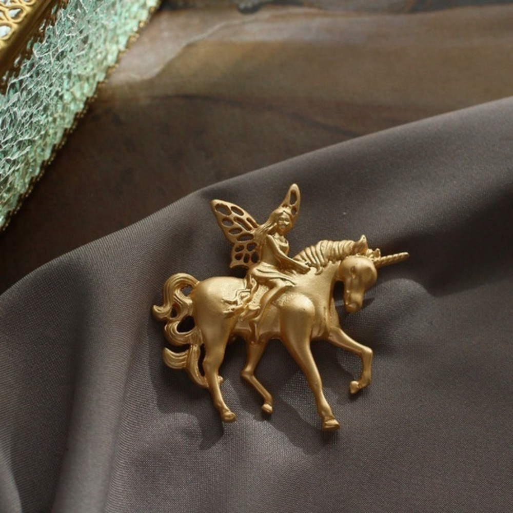 Gold Fairy Unicorn Brooch Pin | Vintage‎ Style Fantasy Jewelry, Matte Finish new